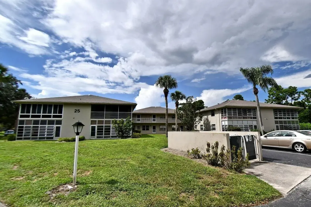 25 Lake Vista Trail Unit 106, Port St. Lucie FL 34952