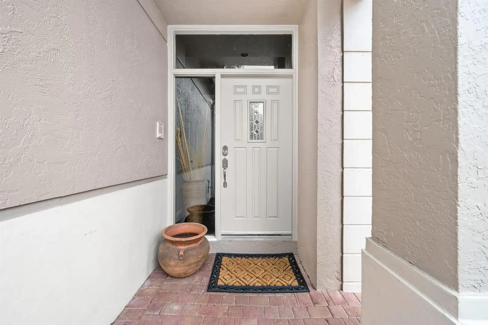 33 Monterey Pointe Drive, Palm Beach Gardens FL 33418 photo 4