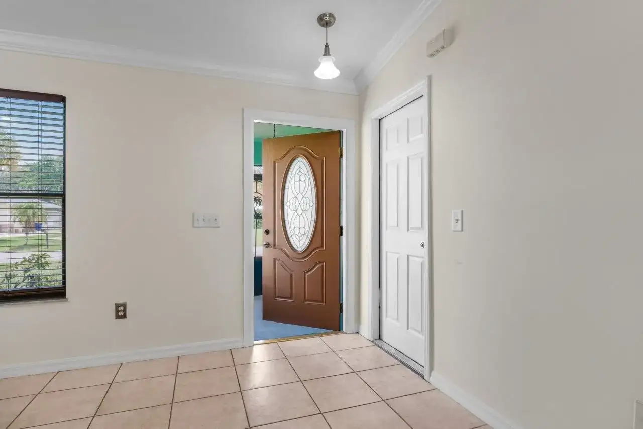 1636 NE Darlich Avenue, Jensen Beach FL 34957 photo 5