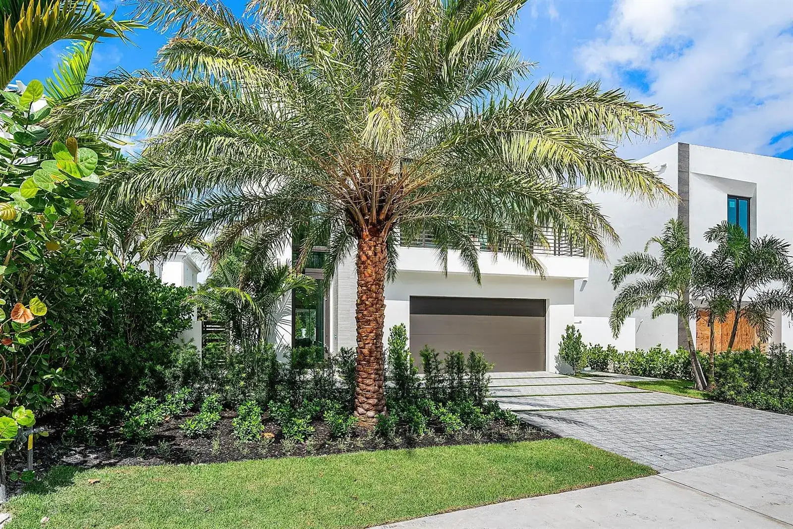 721 Lake Avenue N, Delray Beach FL 33483 photo 3