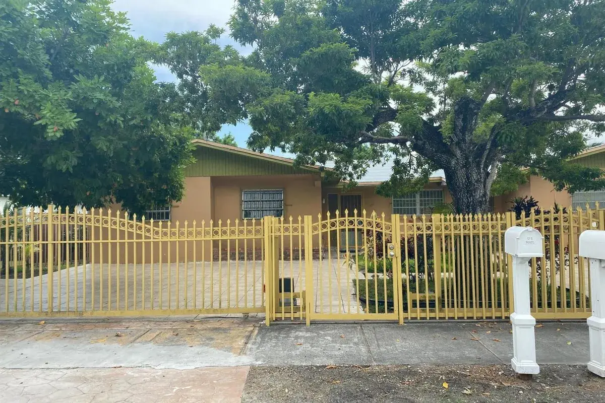 1050 NW 100th Street, Miami FL 33150