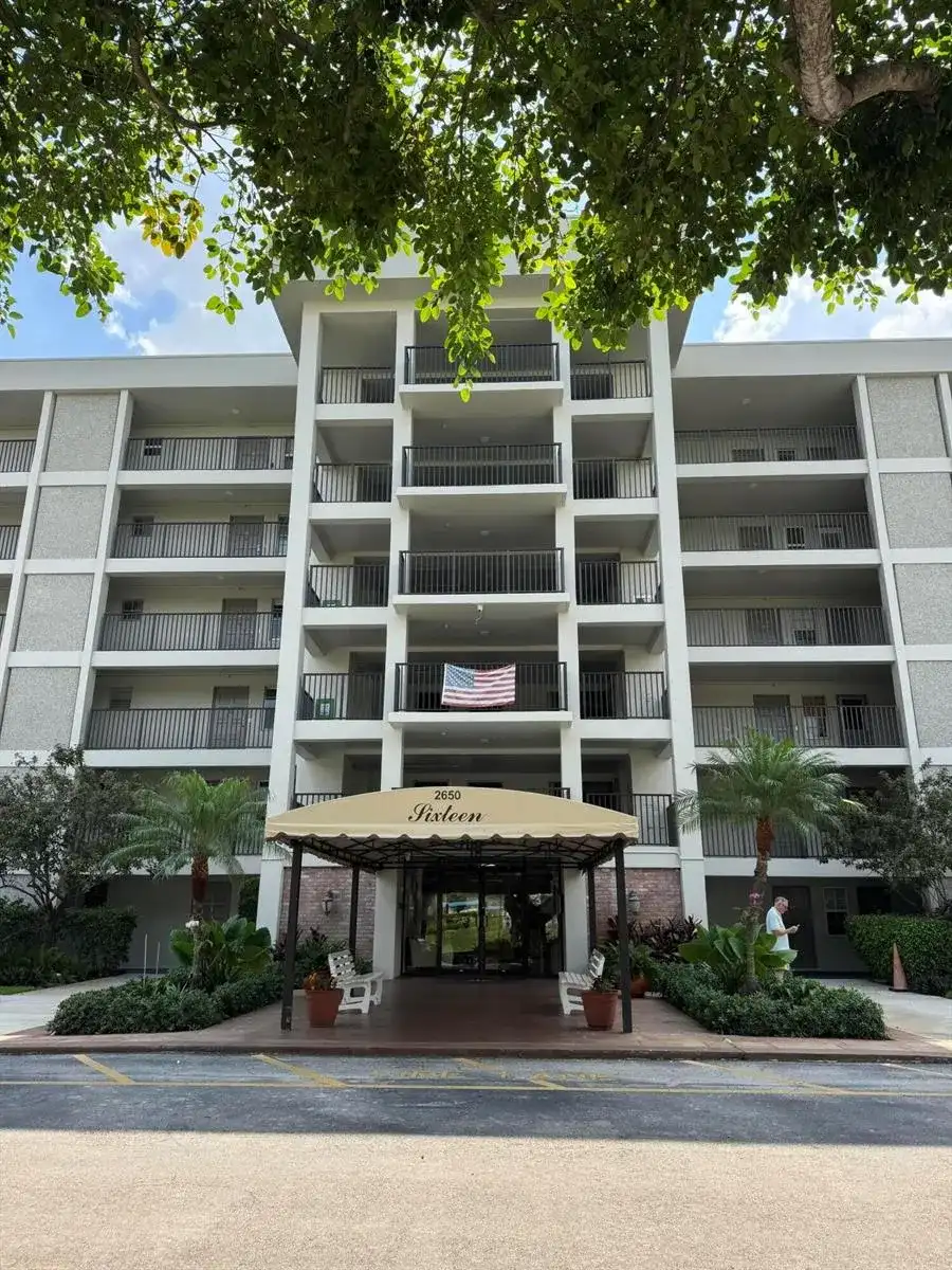 2650 S Course Drive # 407, Pompano Beach FL 33069