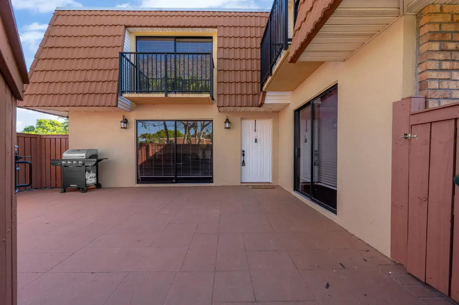2937 SW 11th Place N, Deerfield Beach FL 33442 photo 3