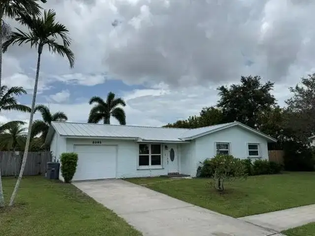 8095 St John Avenue W, Boynton Beach FL 33472