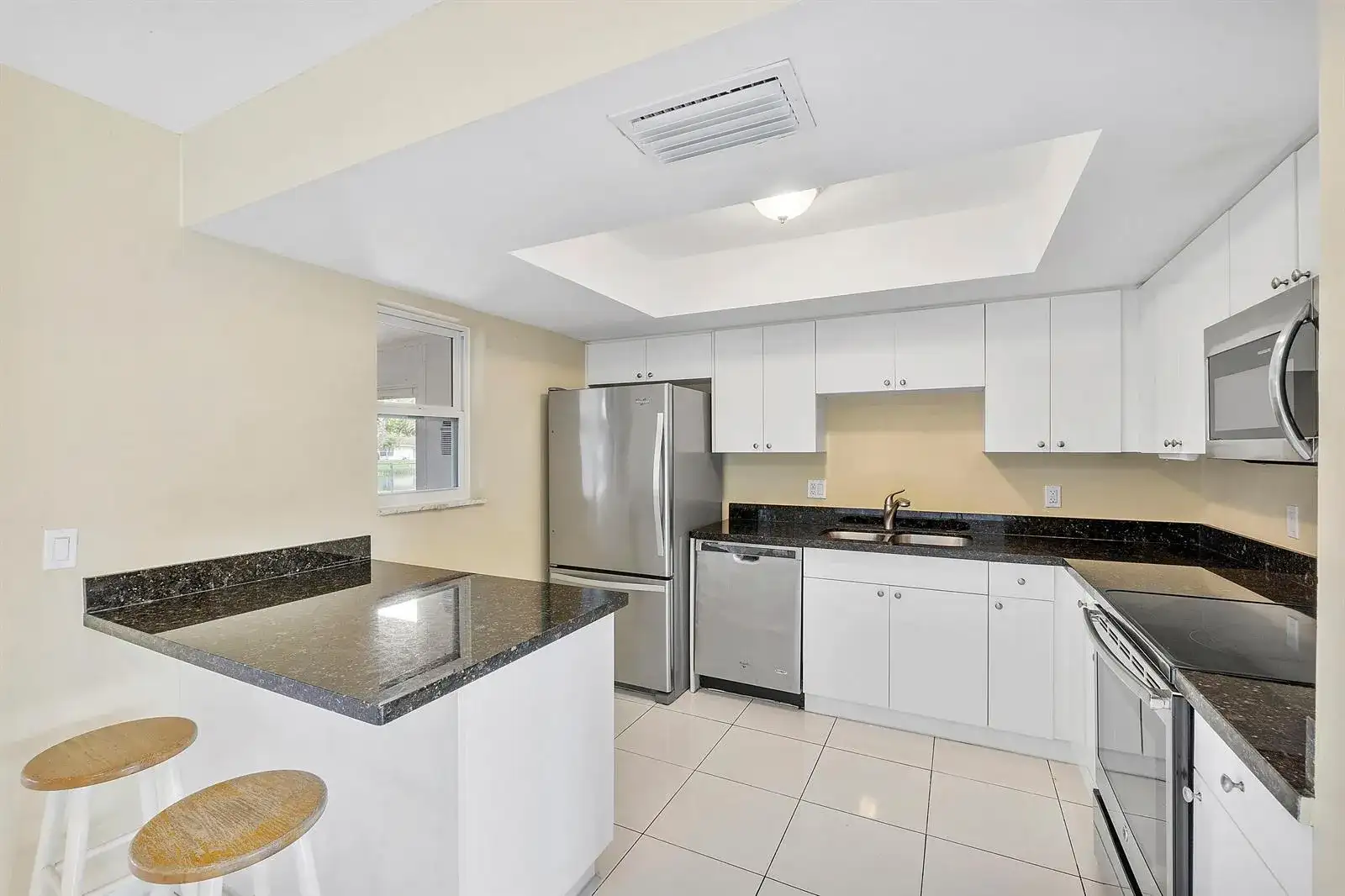 8095 St John Avenue W, Boynton Beach FL 33472 photo 4