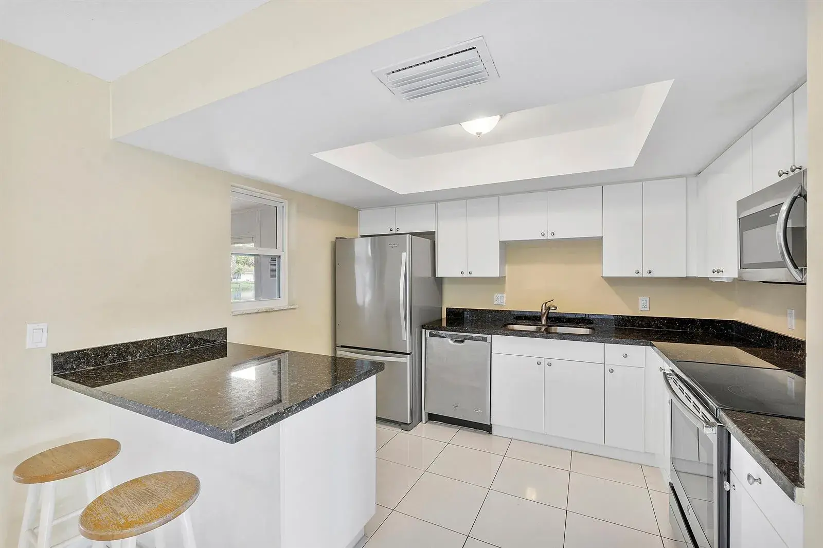 8095 W Saint John Avenue W, Boynton Beach FL 33472