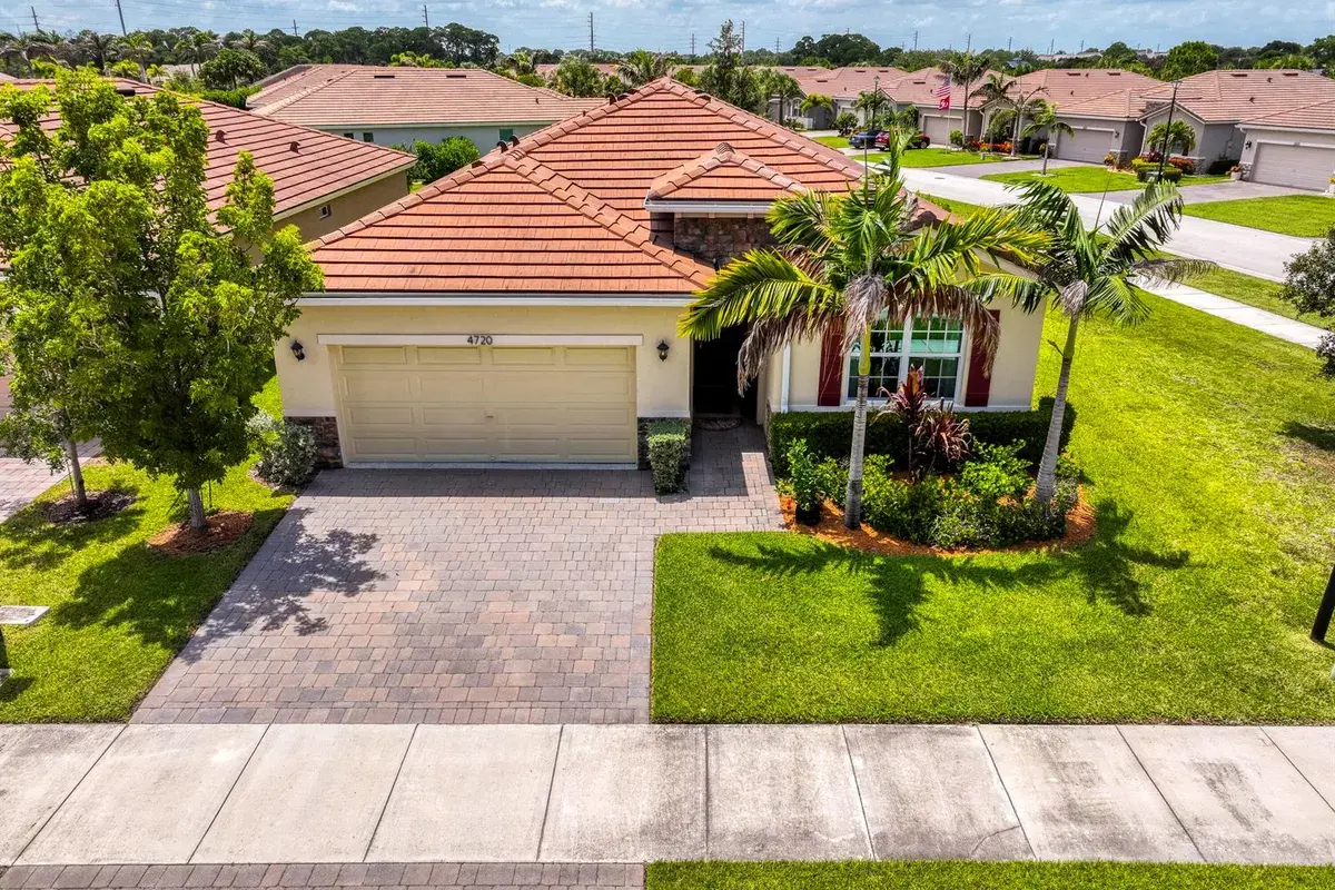4720 NW Exchange Avenue, Jensen Beach FL 34957