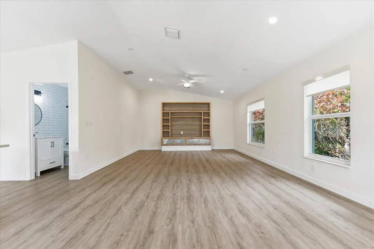 530 NE 3rd Avenue NE, Delray Beach FL 33444