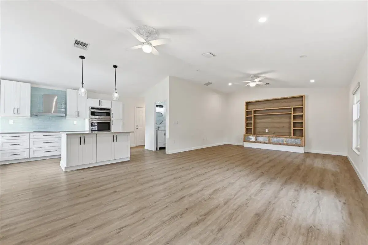 530 NE 3rd Avenue NE, Delray Beach FL 33444