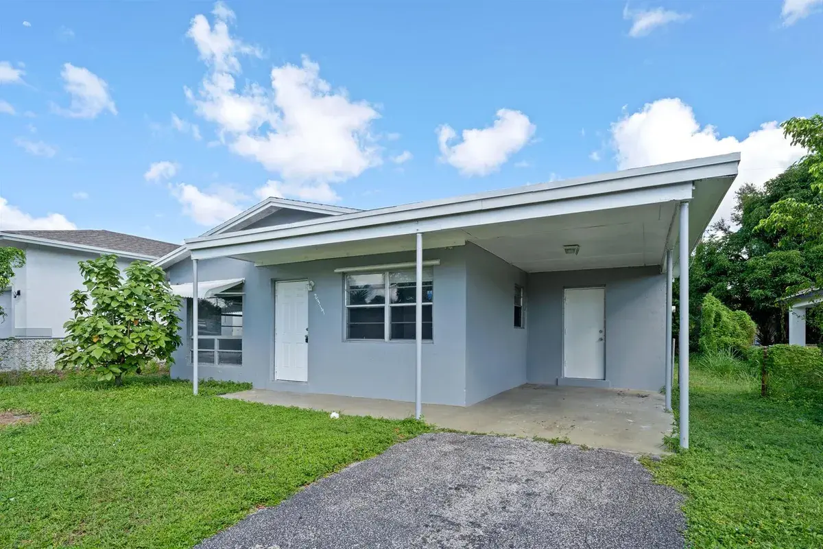2317 NW 6th Place, Fort Lauderdale FL 33311