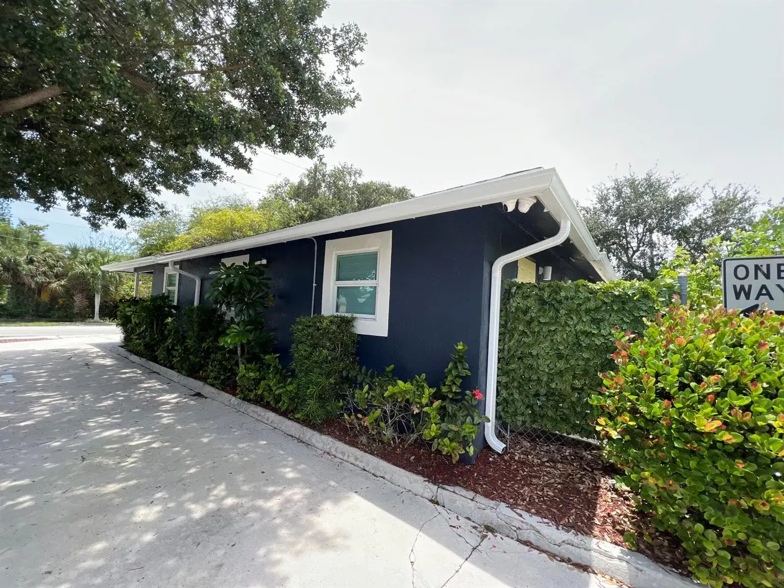 601 NW 2nd Street, Delray Beach FL 33444 photo 2