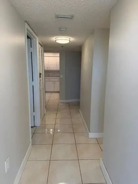 2240 N Cypress Bend Drive # 904, Pompano Beach FL 33069