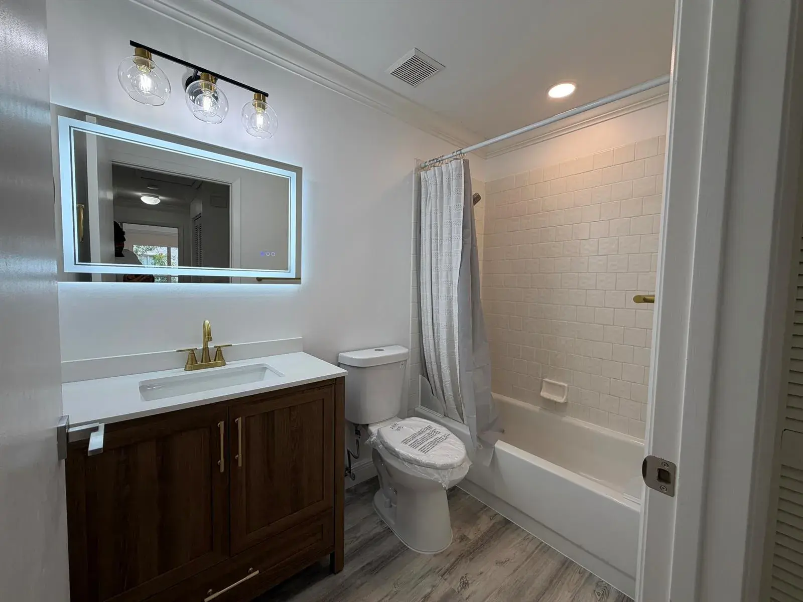 7657 Sanctuary Drive, Coral Springs FL 33065