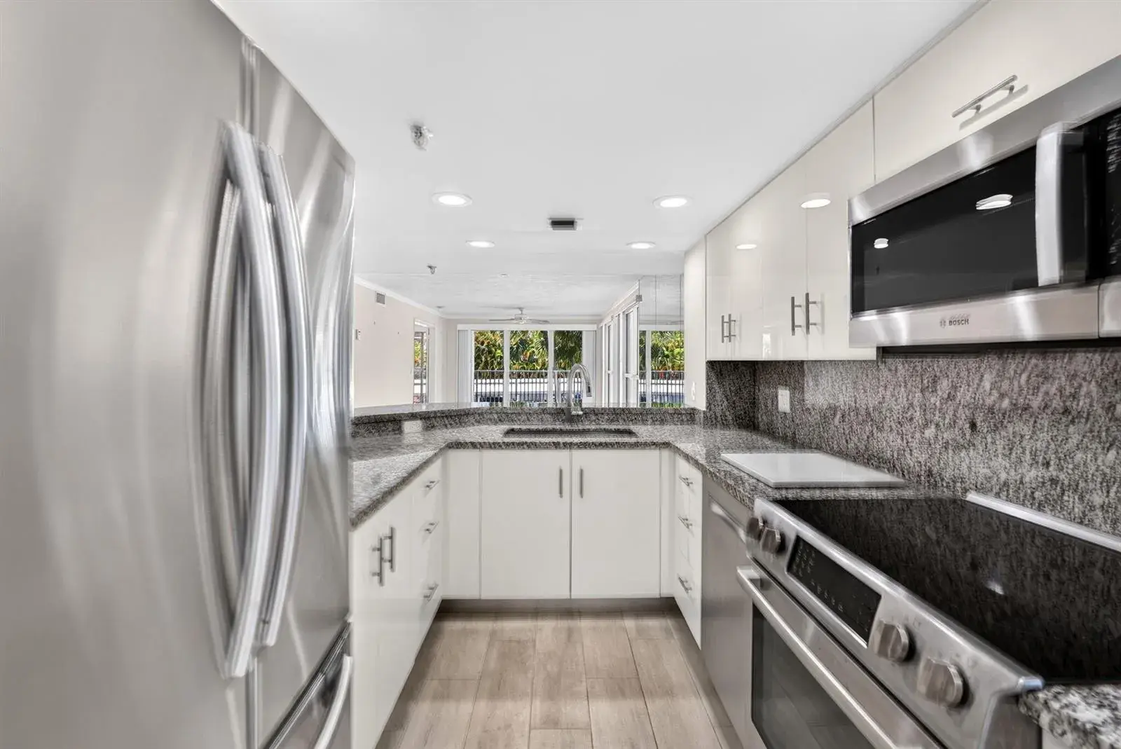 3901 S Flagler Drive # 204, West Palm Beach FL 33405