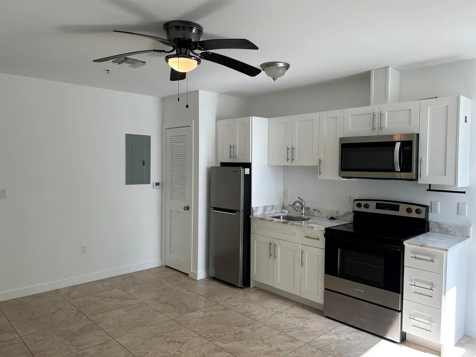 661 NW 21st Terrace # d, Fort Lauderdale FL 33311