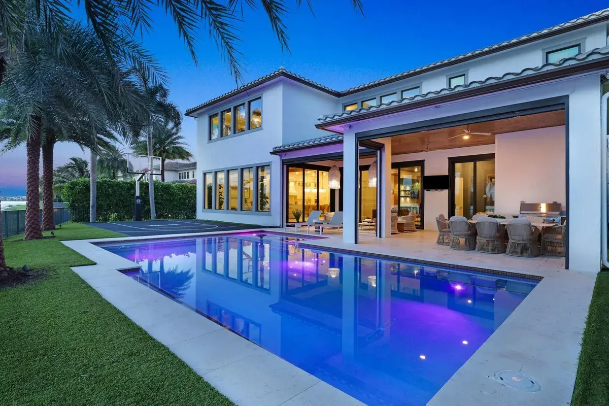 8785 Parkland Bay Drive, Parkland FL 33076