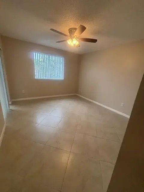 2640 S University Drive # 305, Davie FL 33328