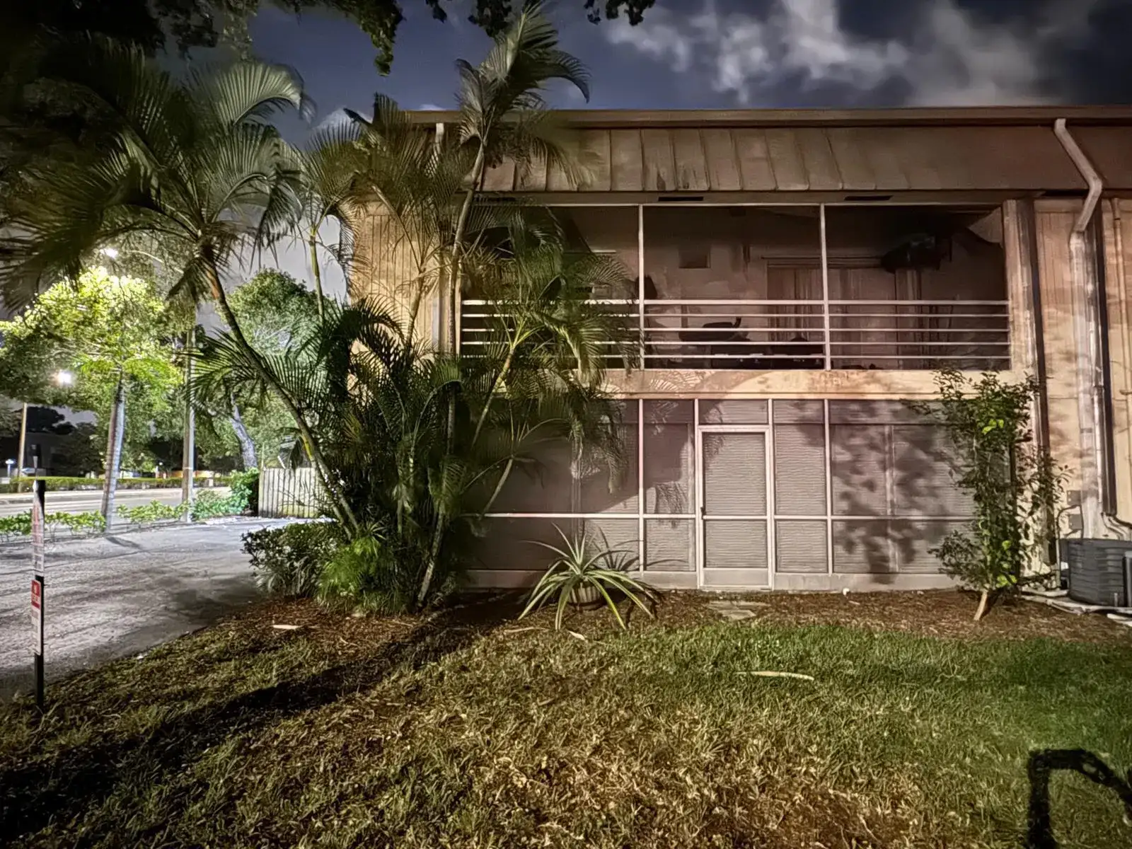 10821 N Military Trail Apt 19, Palm Beach Gardens FL 33410 photo 5
