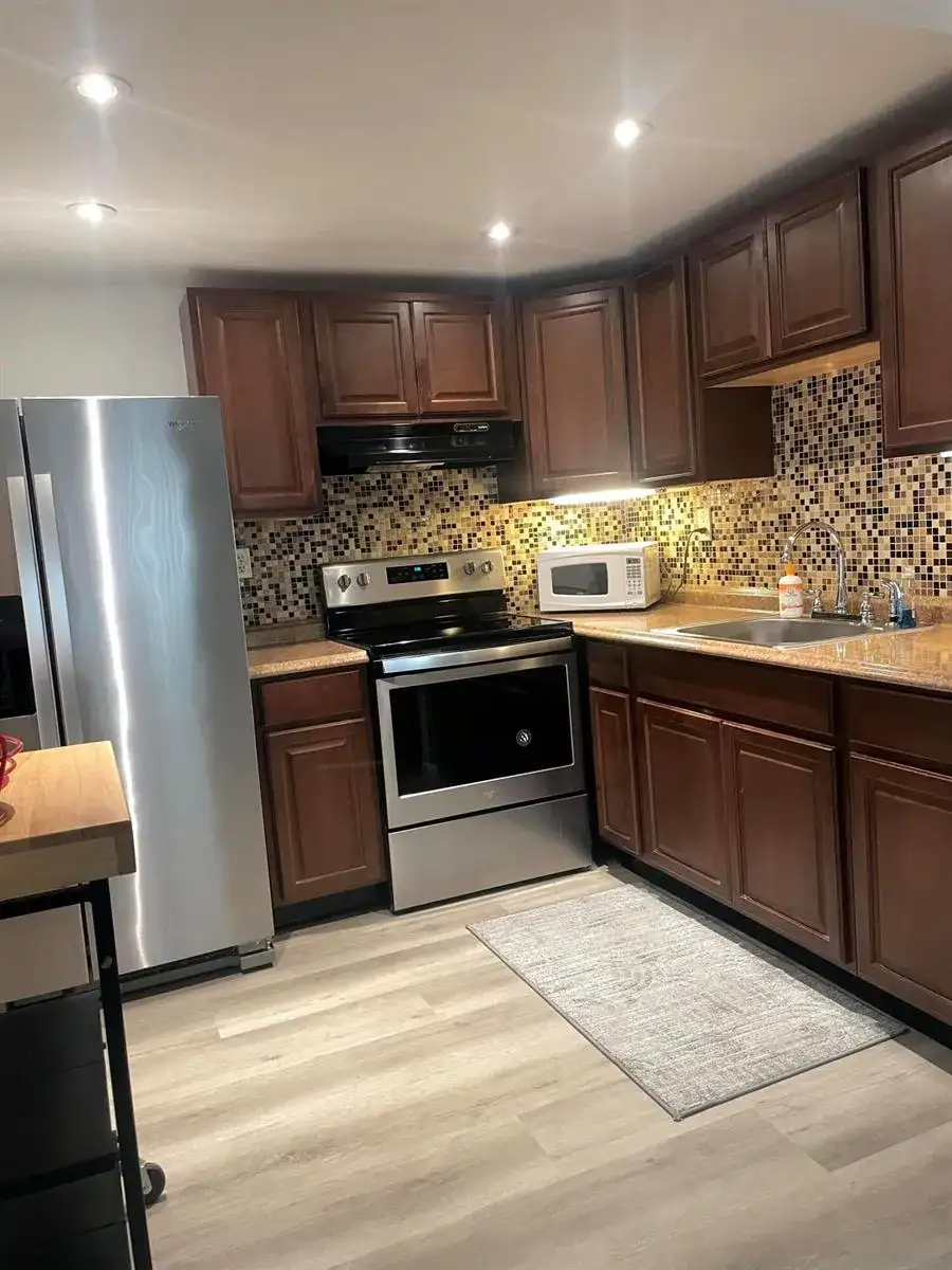 369 Burgundy H # 369, Delray Beach FL 33484 photo 2
