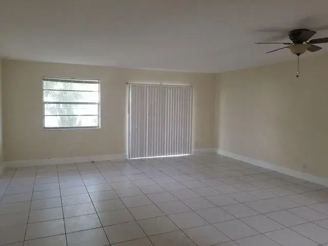 720 N Dixie Highway # 202, Lantana FL 33462