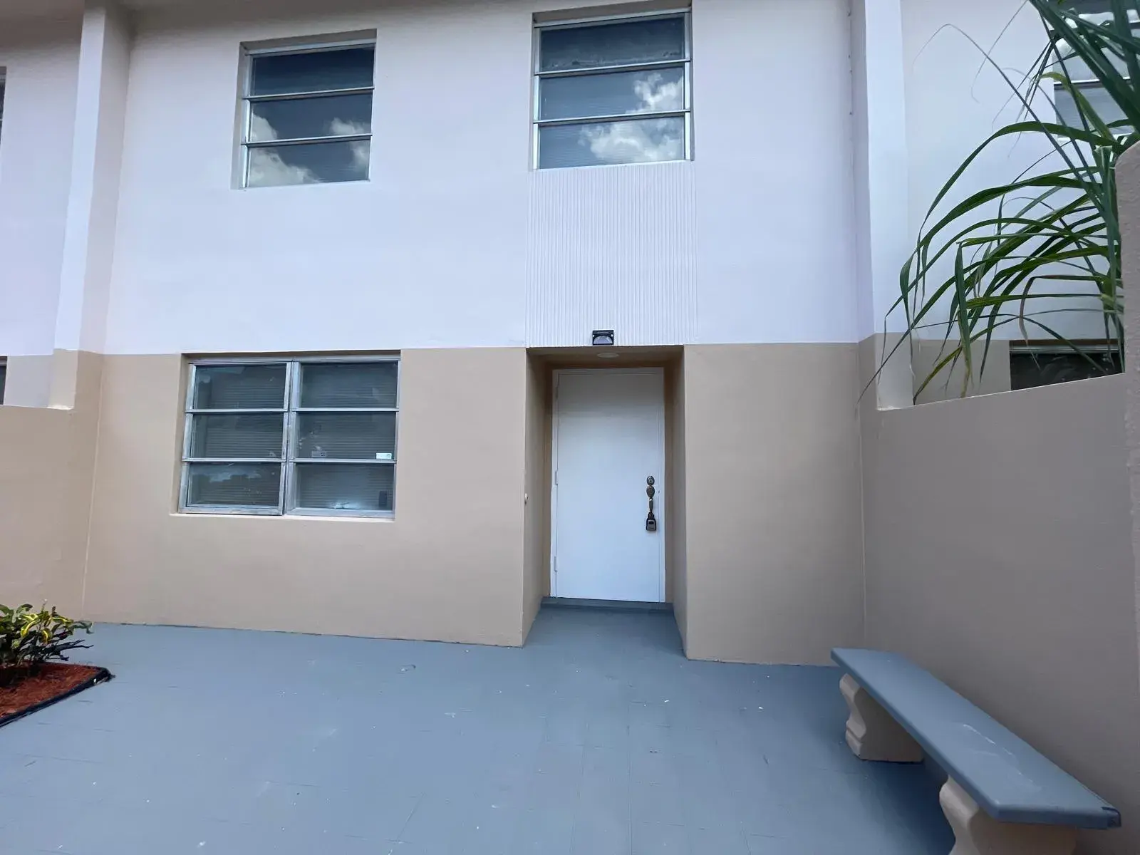 4140 Inverrary Drive # 15e, Lauderhill FL 33319