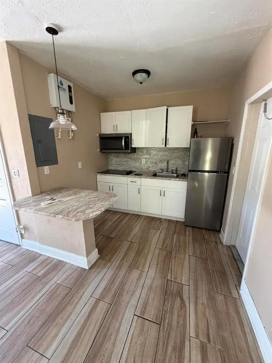 1117 3rd Avenue N # 1, FL 33460 photo 5