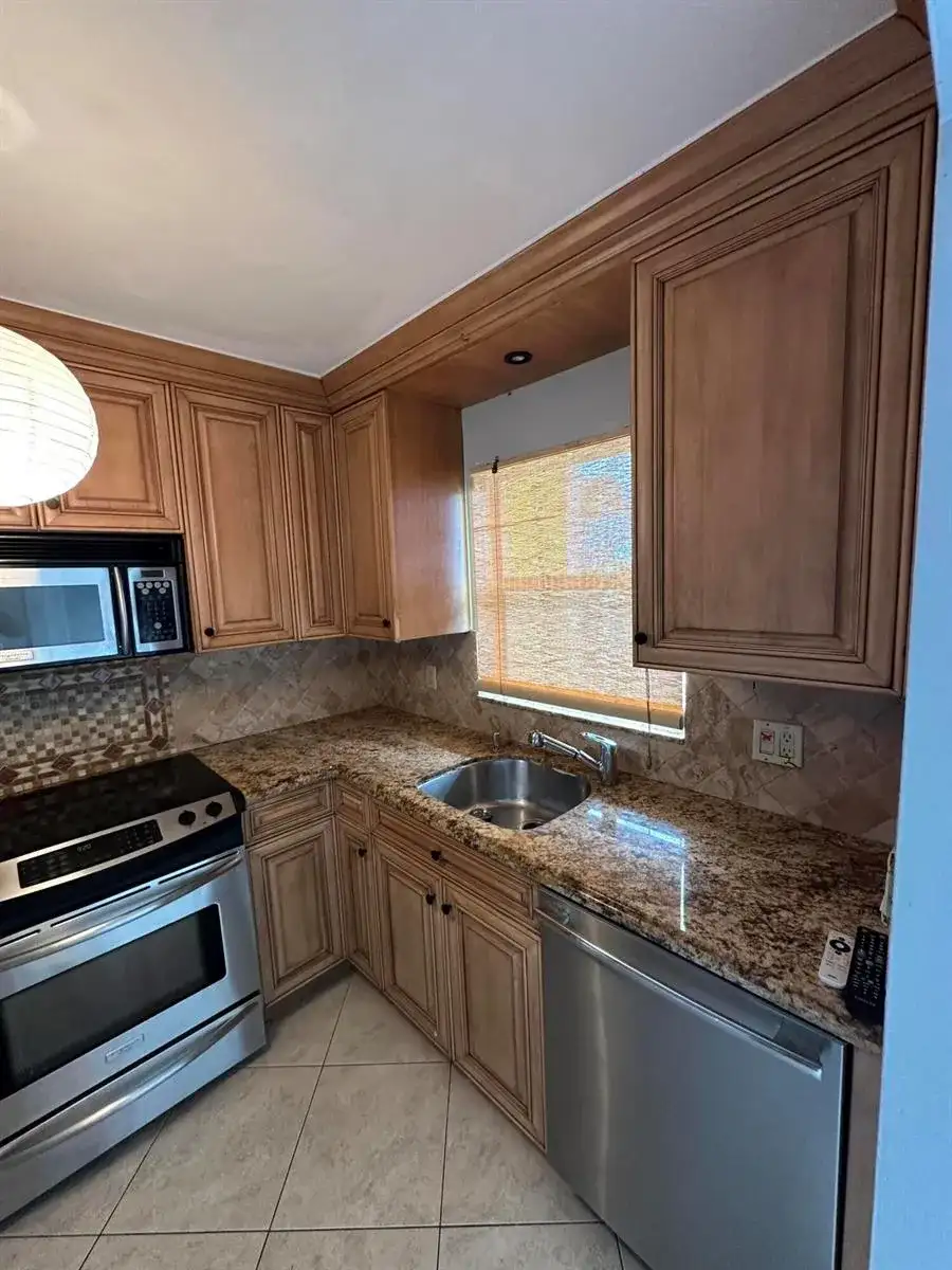 9949 Sandalfoot Boulevard Apt 533, Boca Raton FL 33428 photo 2