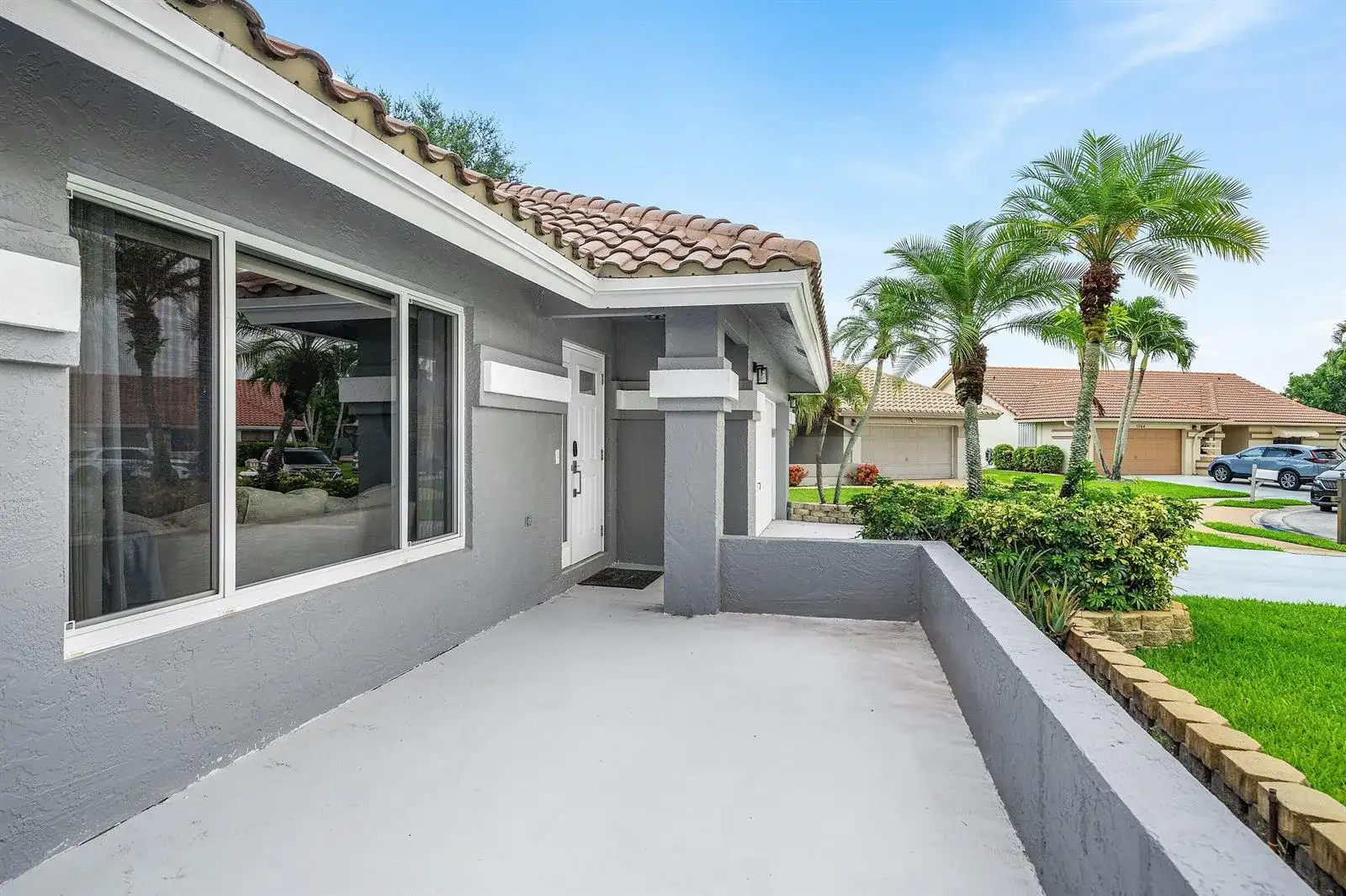5781 Laurel Green Circle, Boynton Beach FL 33437 photo 4