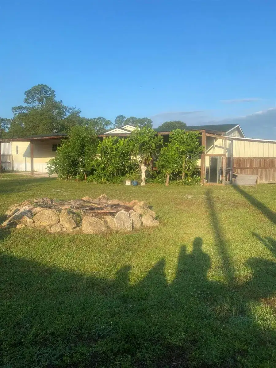 170 S Lindero Street, Clewiston FL 33440 photo 2