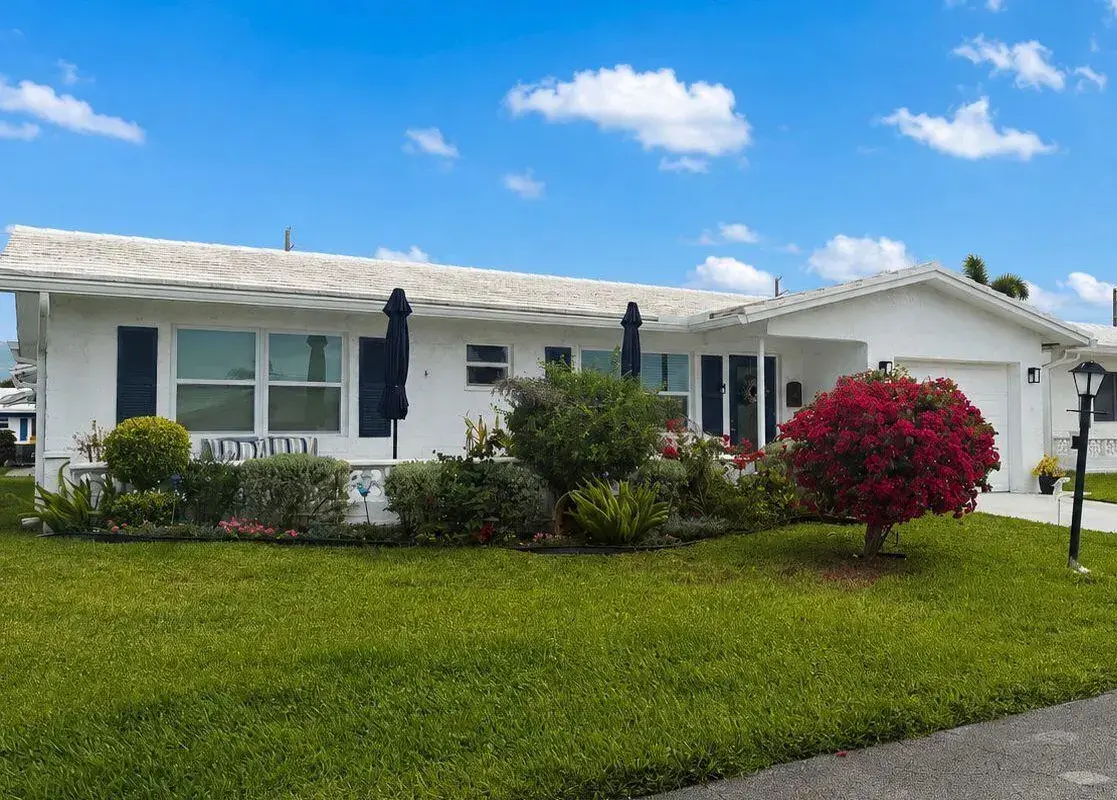 1915 SW 17th Avenue SW, Boynton Beach FL 33426