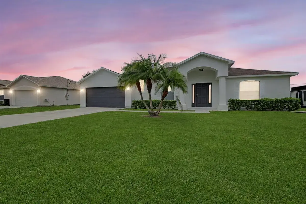 719 SW Broadview Street, Port St. Lucie FL 34983