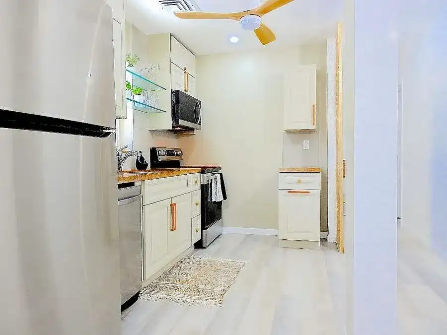 2630 NE 14th Street, Fort Lauderdale FL 33304 photo 4