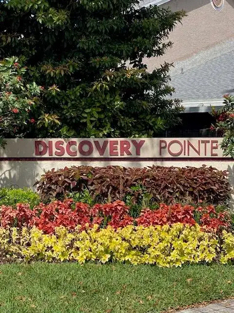 2217 Discovery Circle W, Deerfield Beach FL 33442 photo 2