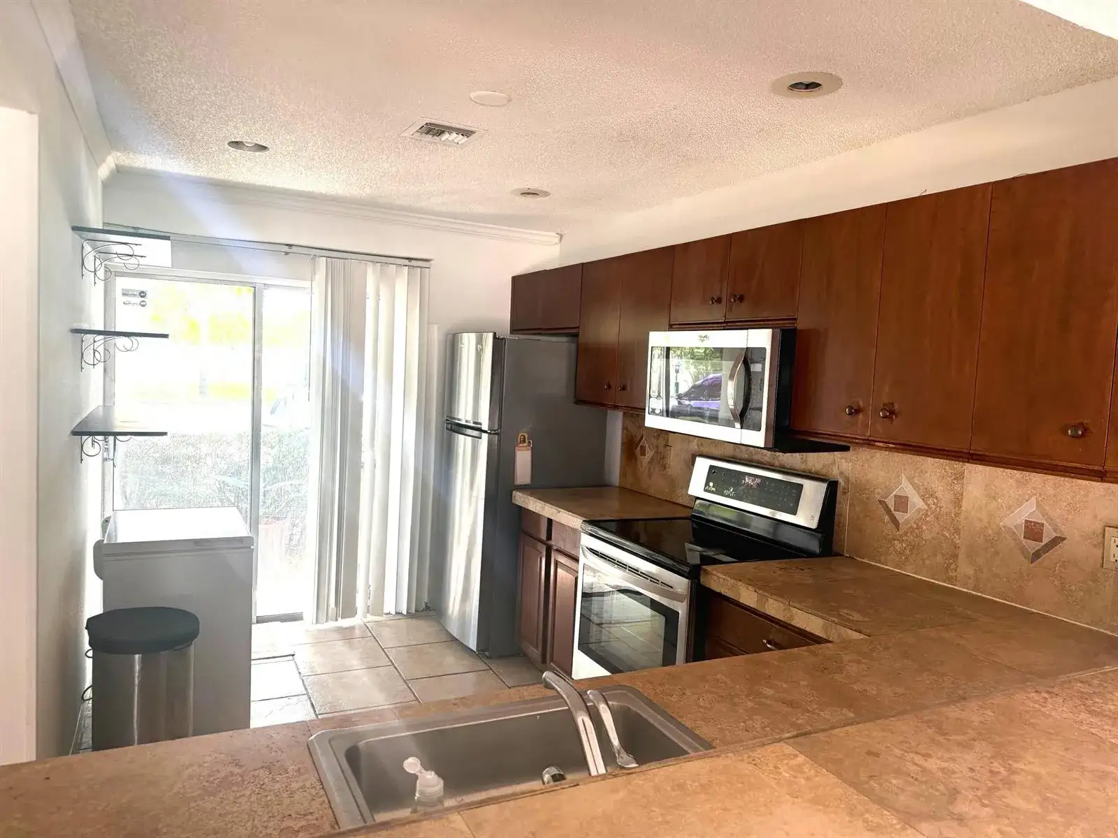 795 Crystal Lake Drive # 795, Deerfield Beach FL 33064 photo 2