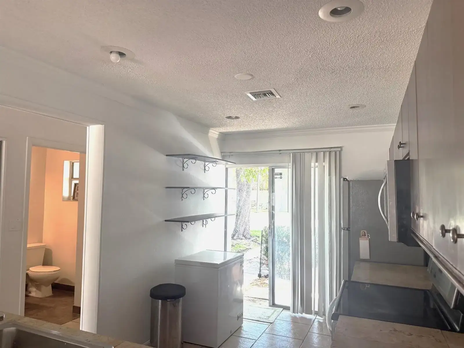 795 Crystal Lake Drive # 795, Deerfield Beach FL 33064 photo 3