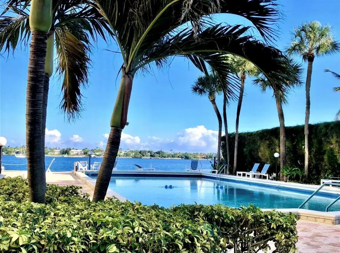 2800 N Flagler Drive # 410, West Palm Beach FL 33407