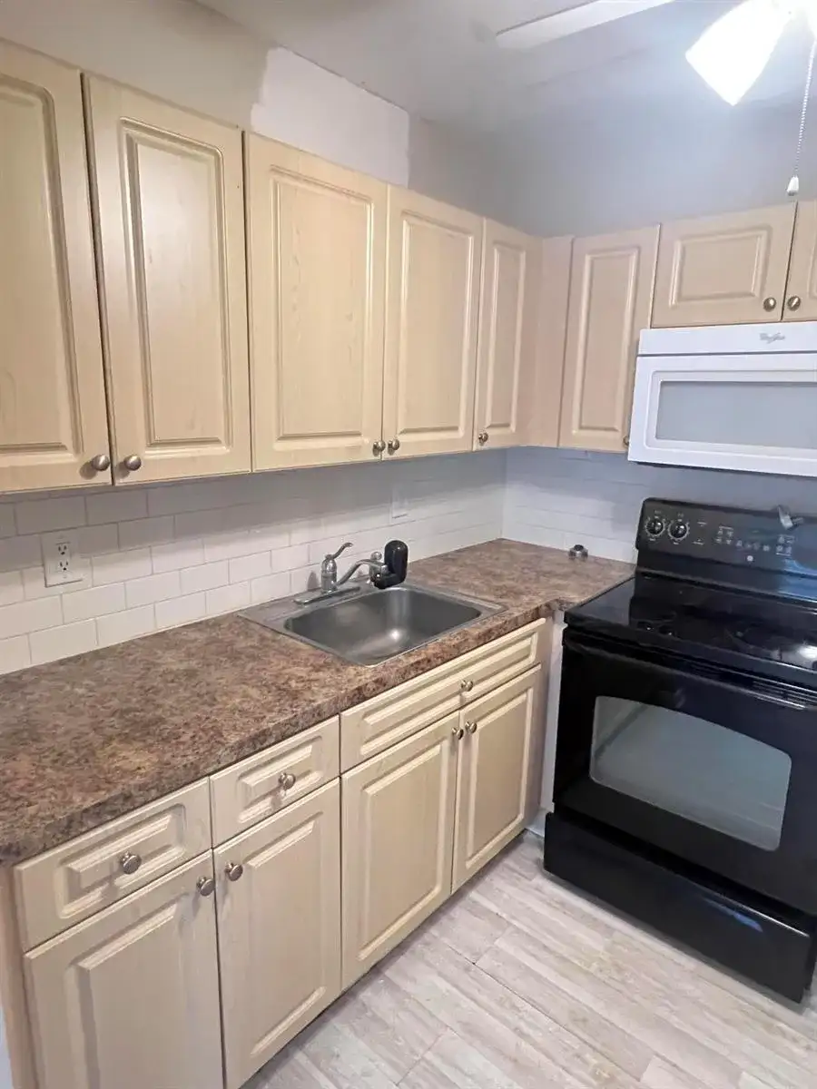 173 Waltham H # 173, West Palm Beach FL 33417 photo 3