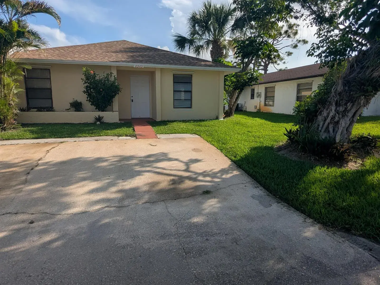 4949 Regina Court, West Palm Beach FL 33415