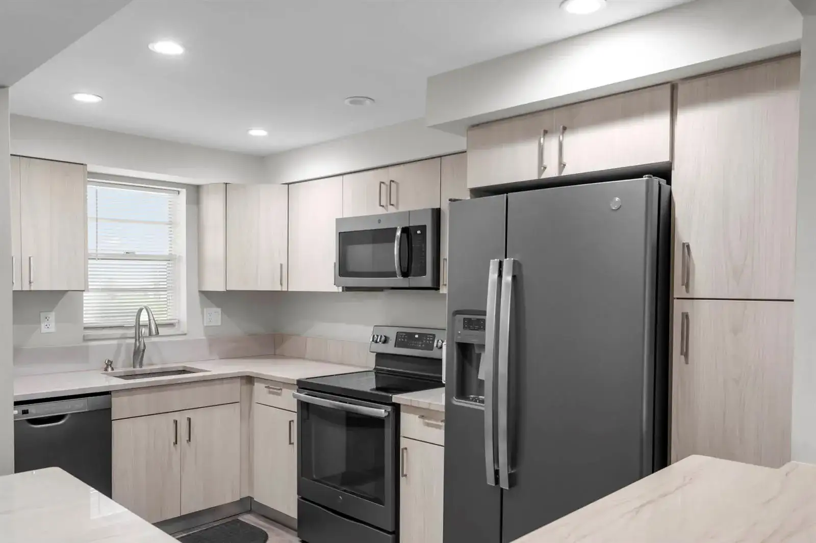 3150 W Rolling Hills Circle # 704, Davie FL 33328 photo 3