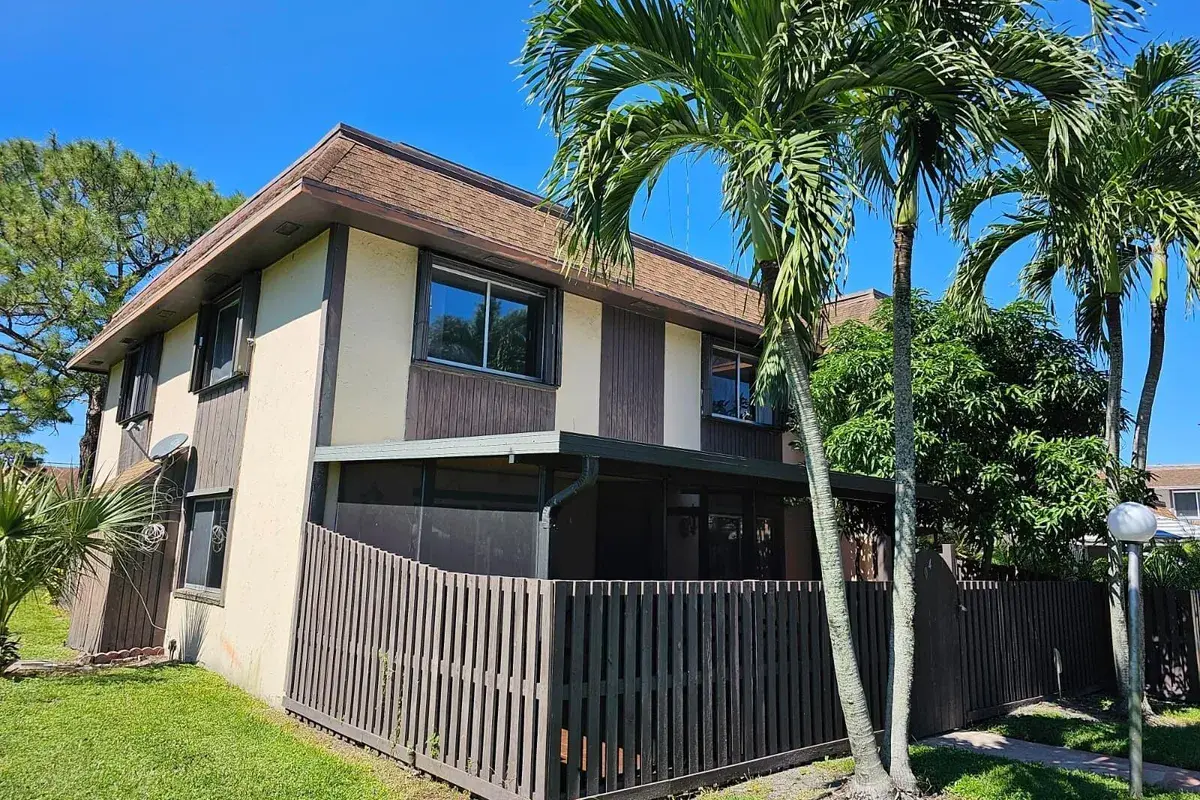 2148 Sherwood Forest Boulevard # 4, West Palm Beach FL 33415