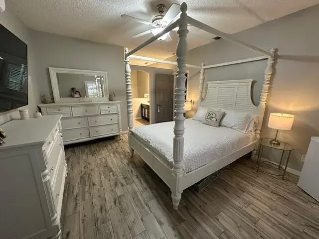 261 SW De Gouvea Terrace, Port St. Lucie FL 34984