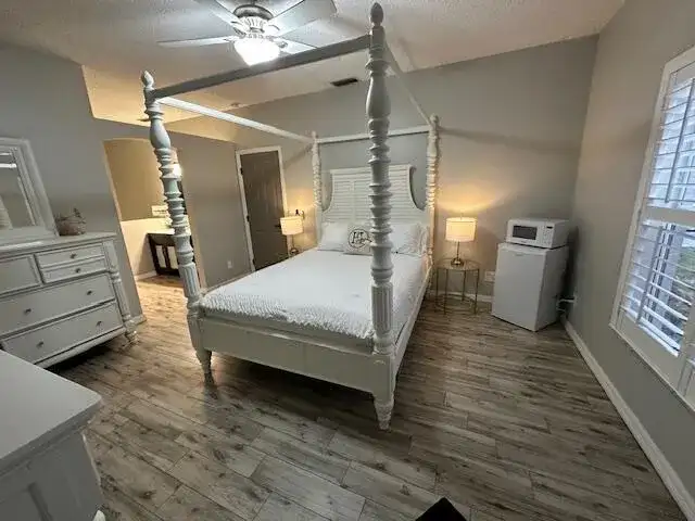 261 SW De Gouvea Terrace, Port St. Lucie FL 34984 photo 4