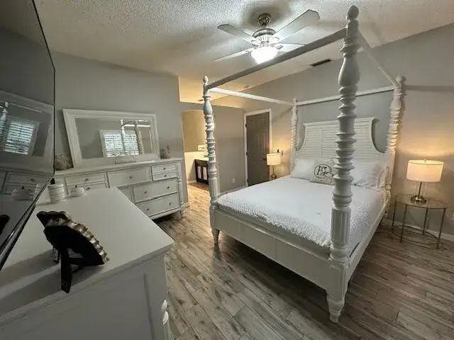 261 SW De Gouvea Terrace, Port St. Lucie FL 34984 photo 5