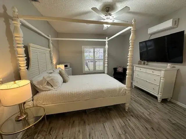 261 SW De Gouvea Terrace, Port St. Lucie FL 34984