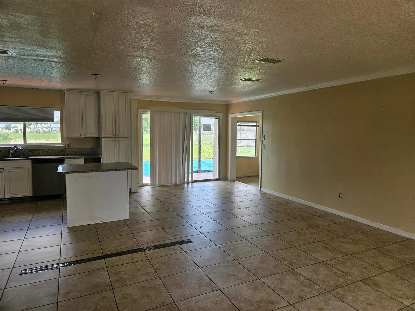 252 SW Cherryhill Road, Port St. Lucie FL 34953