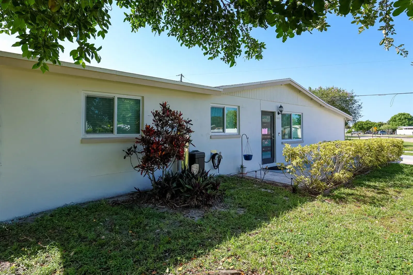 5763 Purdy Lane, West Palm Beach FL 33415