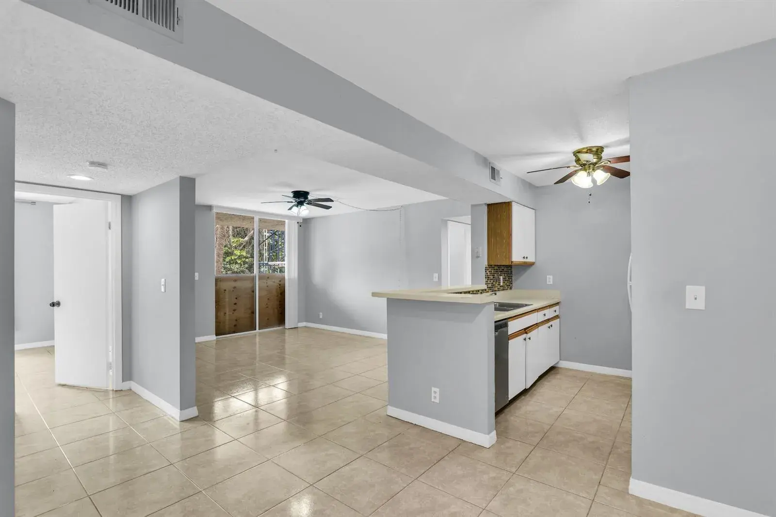 3995 W Mcnab Road # B205, Pompano Beach FL 33069
