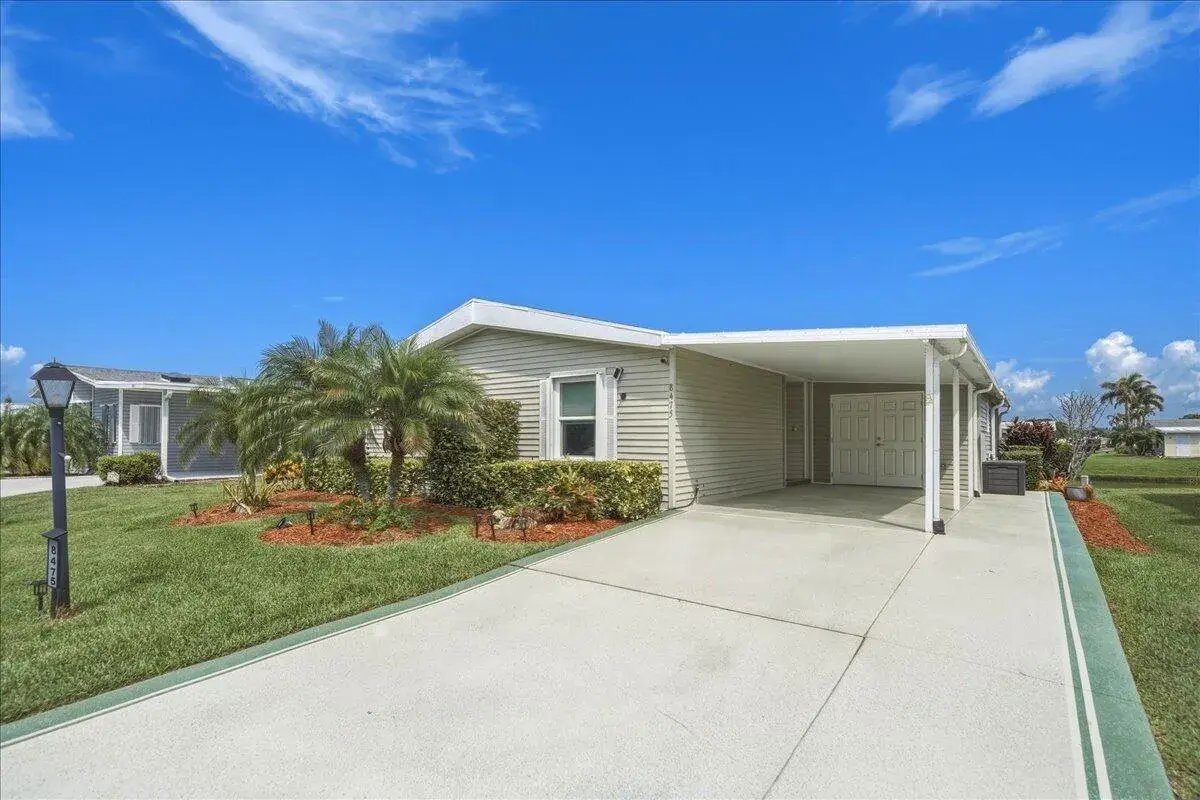 8475 Filifera Court, Port St. Lucie FL 34952