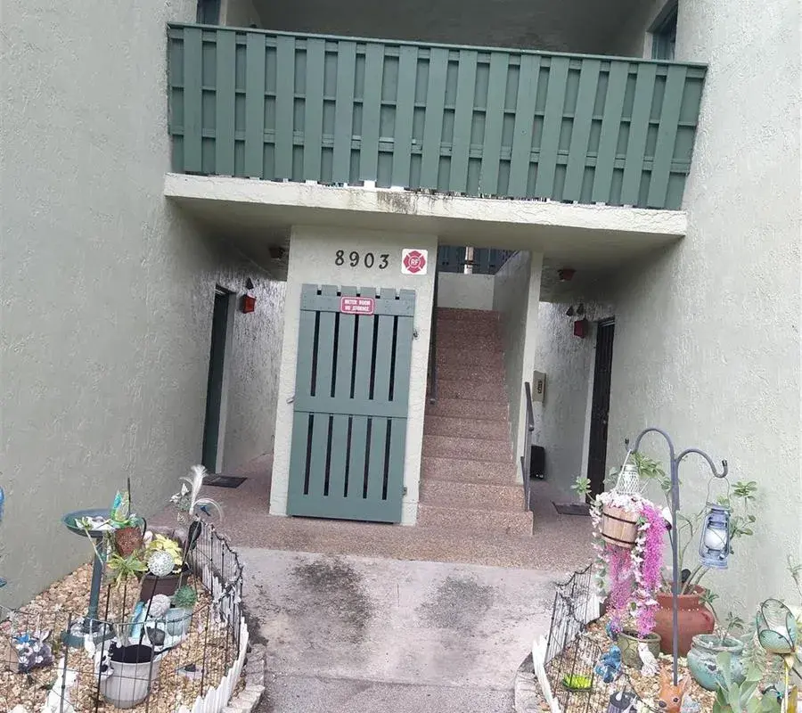 8903 NW 28th Drive # 8b, Coral Springs FL 33065