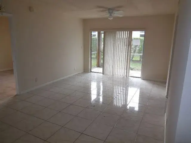 8393 Royal Palm Boulevard # 102, Coral Springs FL 33065